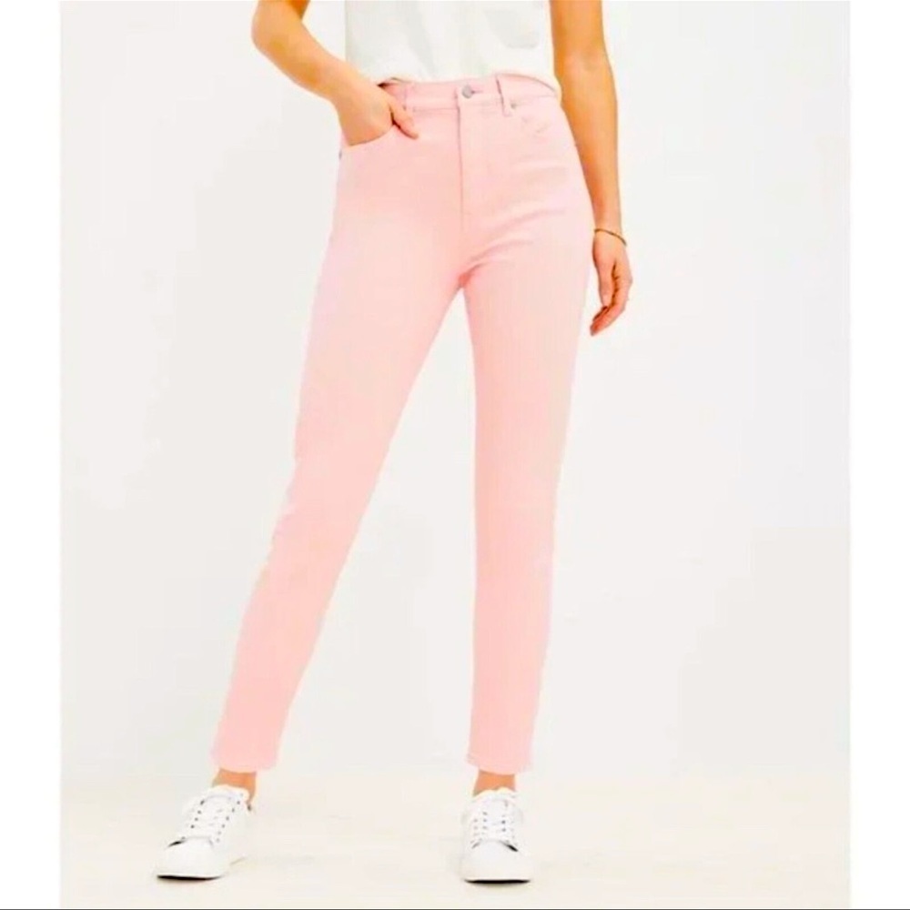 Ann Taylor LOFT High Rise Slim Leg Jeans in Pink - Size 25